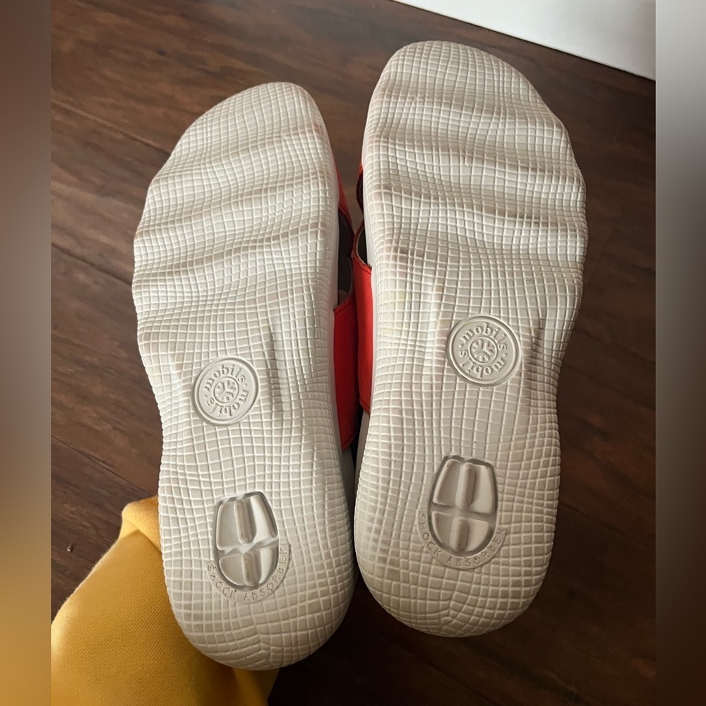 Moblis Ergonomic by Mephisito-NWOT Size 40 Euro/ US Size 10. - Picture 9 of 10